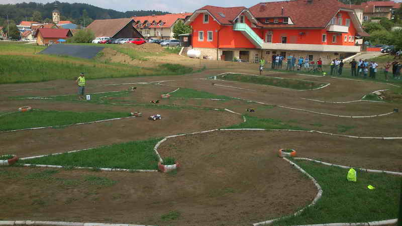 Nitro_Truggy_v_akciji-Zvonko.jpg