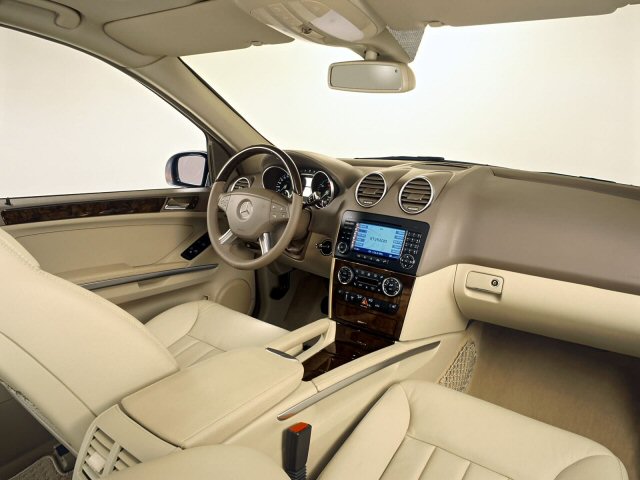 mercedes-benz_ml350_2006_006.jpg