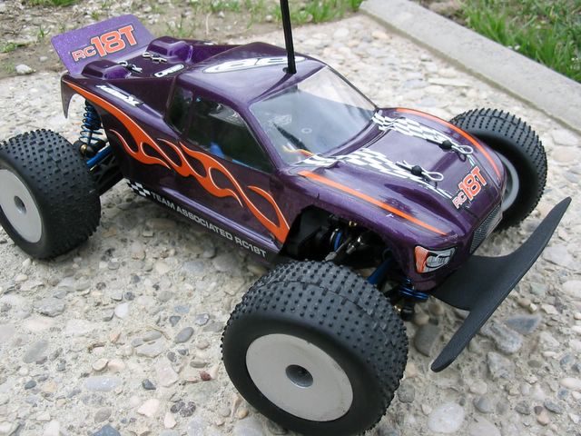 rc18t 002.jpg